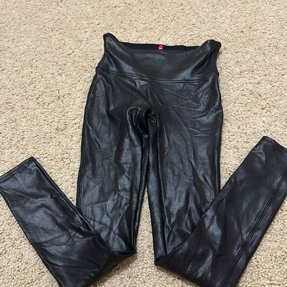 Spanx Faux Leather Looking Leggings - Picture 3 of 4